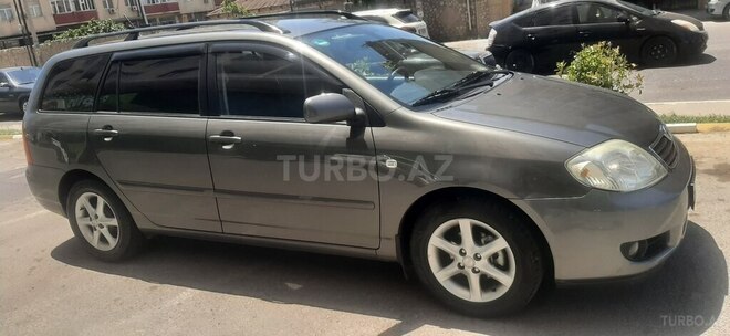 Toyota Corolla 2005, 217,000 km - 1.4 l - Bakı