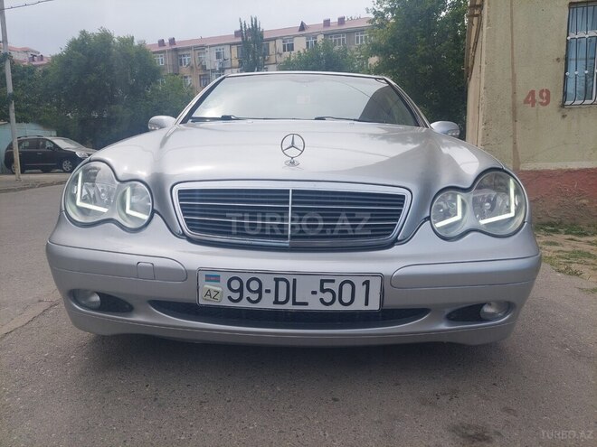 Mercedes C 270