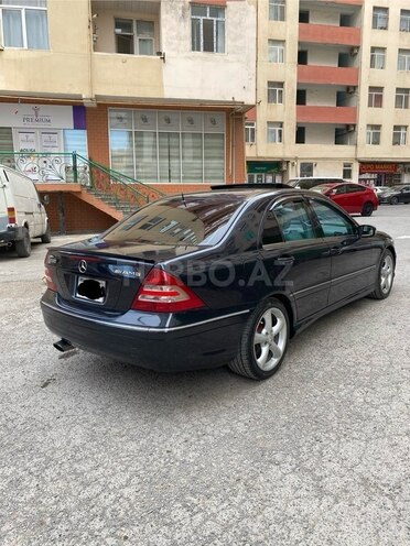 Mercedes C 230