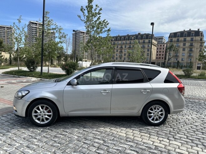 Kia Ceed 2009, 350,000 km - 1.6 л - Bakı
