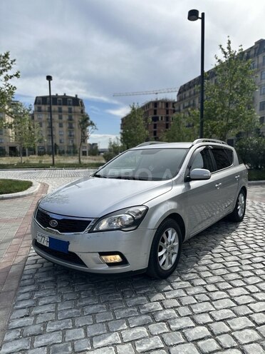 Kia Ceed 2009, 350,000 km - 1.6 л - Bakı