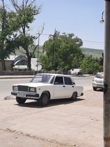 LADA (VAZ) 2107 2009, 100,000 km - 1.6 л - Şamaxı