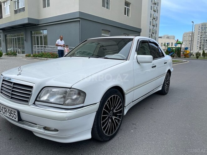 Mercedes C 230 1999, 232,000 km - 2.3 l - Bakı
