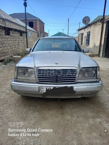 Mercedes E 250 1990, 523,652 km - 2.5 l - Bakı