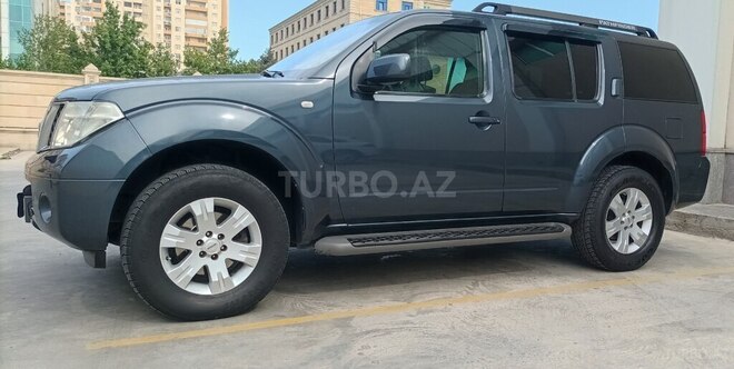 Nissan Pathfinder 2006, 380,000 km - 2.5 l - Bakı