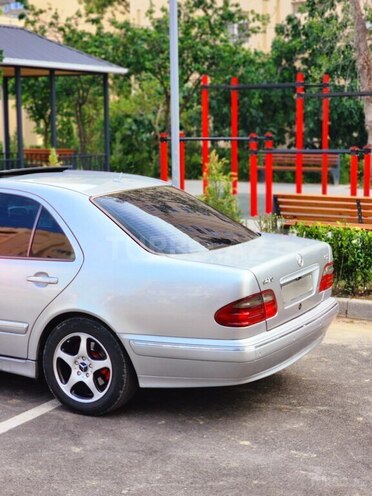 Mercedes E 270 2000, 428,000 km - 2.7 l - Bakı