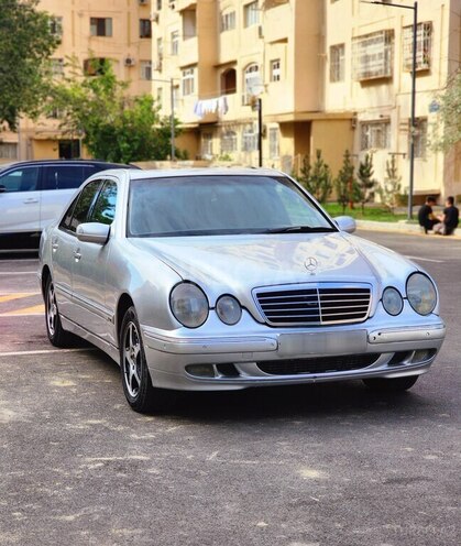 Mercedes E 270 2000, 428,000 km - 2.7 l - Bakı