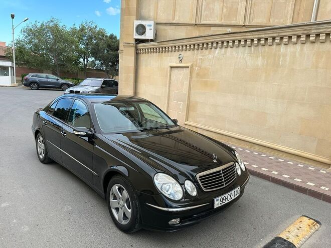 Mercedes E 240 2002, 227,500 km - 2.4 l - Bakı