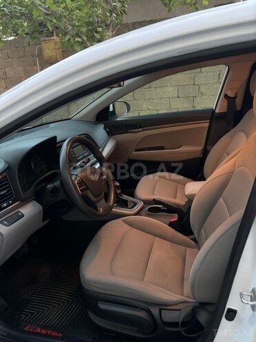 Hyundai Elantra 2017, 143,000 km - 2.0 л - Bakı