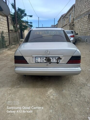 Mercedes E 250 1994, 548,256 km - 2.5 l - Bakı