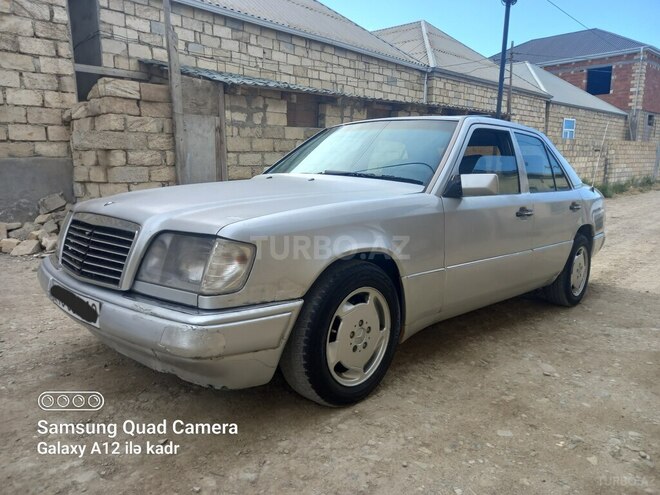 Mercedes E 250 1994, 548,256 km - 2.5 l - Bakı