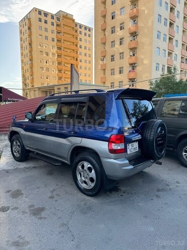 Mitsubishi Pajero io