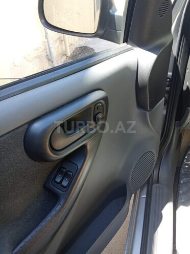 Opel Corsa 2001, 230,000 km - 1.4 l - Bakı