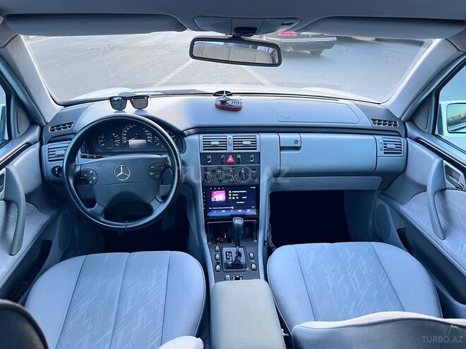 Mercedes E 220 d 2000, 418,000 km - 2.2 l - Bakı