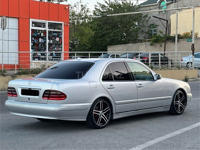 Mercedes E 220 d 2000, 418,000 km - 2.2 l - Bakı