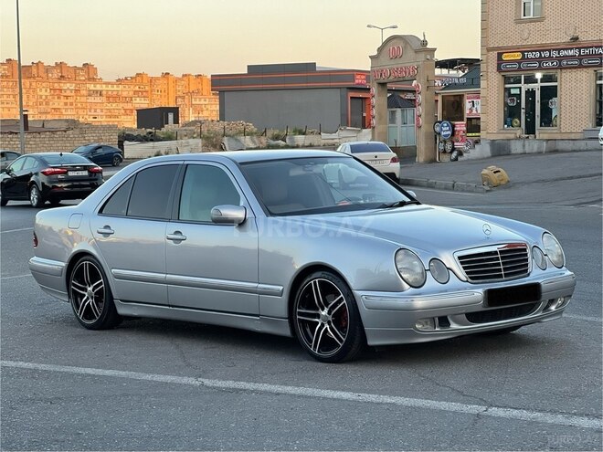 Mercedes E 220 d 2000, 418,000 km - 2.2 l - Bakı