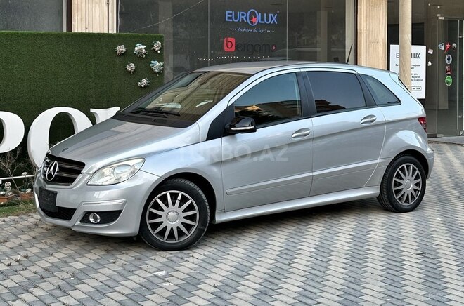 Mercedes B 170