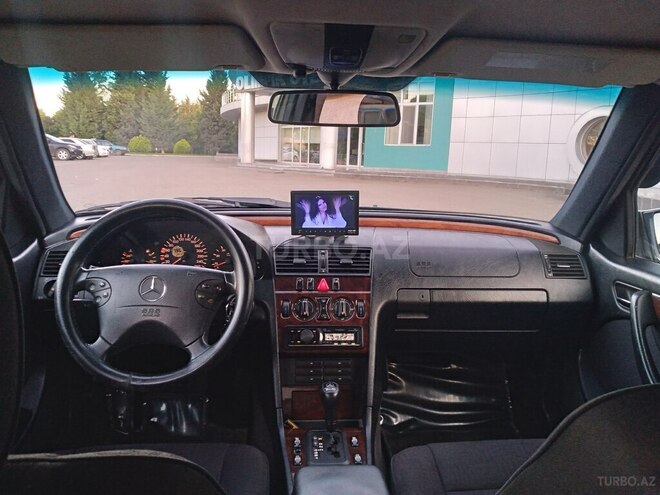 Mercedes C 240 1999, 340,220 km - 2.4 l - Qazax