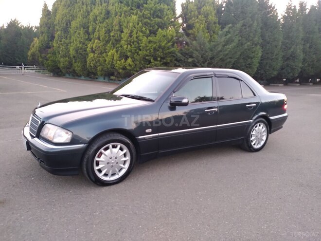 Mercedes C 240 1999, 340,220 km - 2.4 l - Qazax