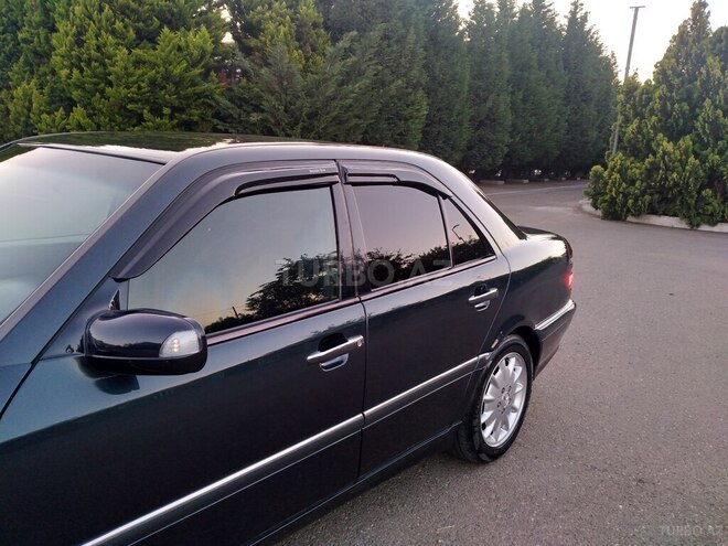 Mercedes C 240 1999, 340,220 km - 2.4 l - Qazax