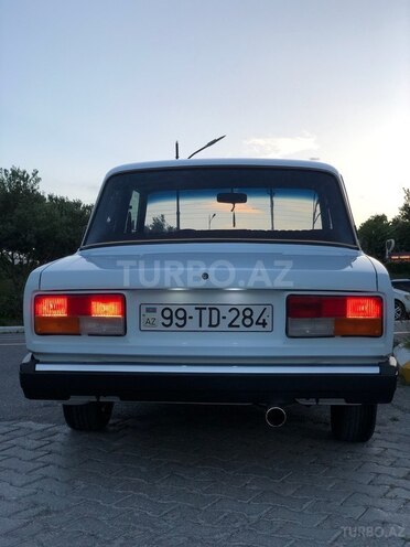 LADA (VAZ) 2107