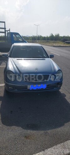 Mercedes E 270