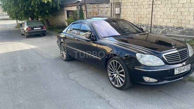 Mercedes S 320