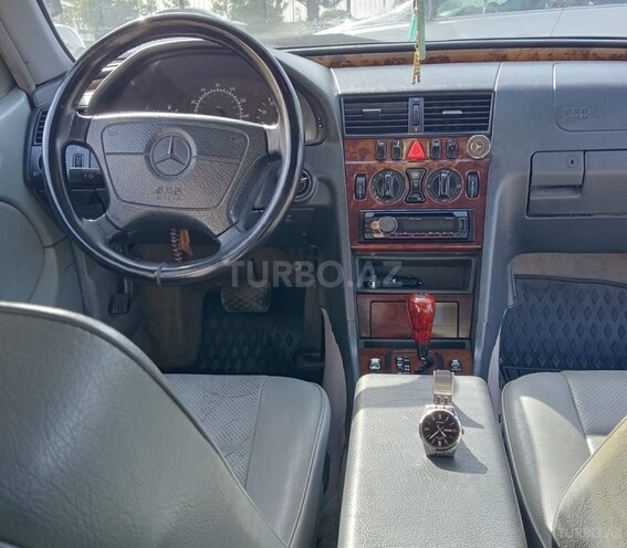 Mercedes C 230 1998, 592,419 km - 2.3 l - Bakı