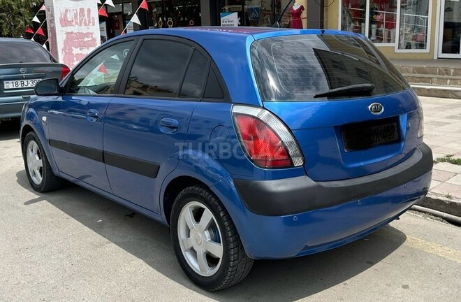 Kia Rio 2005, 235,000 km - 1.5 l - Gəncə