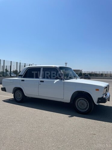 LADA (VAZ) 2107