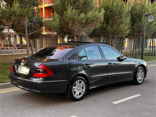 Mercedes E 320 2002, 299,000 km - 3.2 л - Bakı