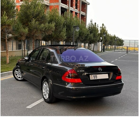 Mercedes E 320 2002, 299,000 km - 3.2 л - Bakı