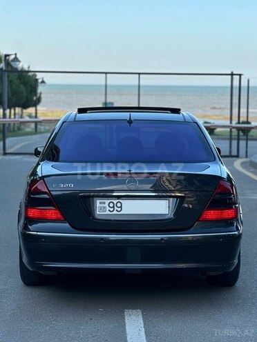 Mercedes E 320 2002, 299,000 km - 3.2 л - Bakı