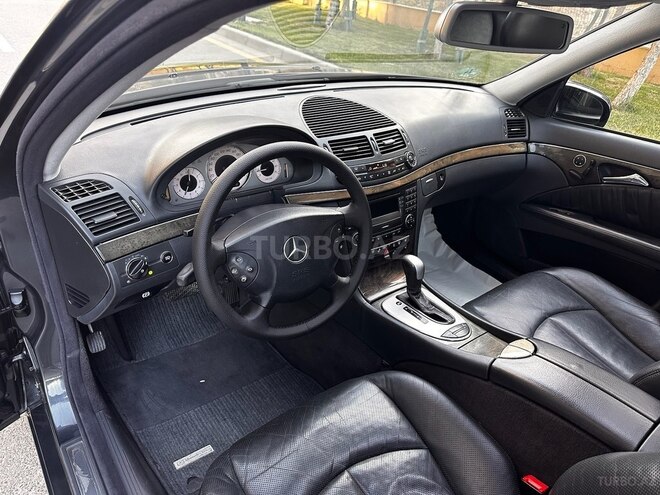 Mercedes E 320 2002, 299,000 km - 3.2 л - Bakı