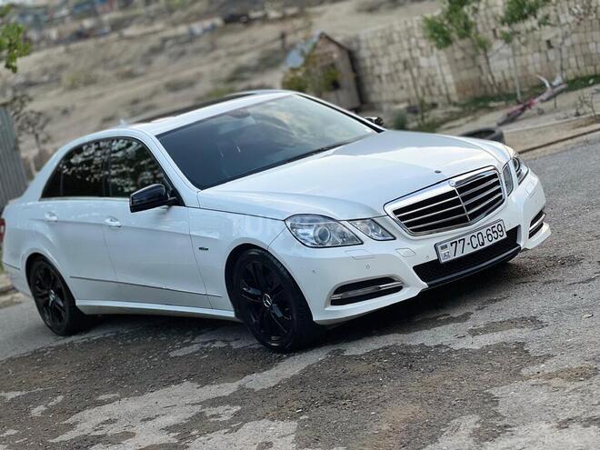 Mercedes E 200