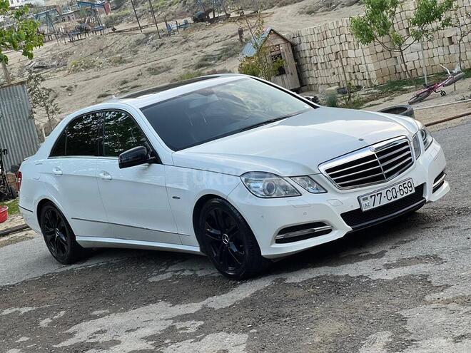 Mercedes E 200