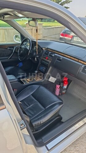 Mercedes E 320 1999, 340,000 km - 3.2 l - Bakı