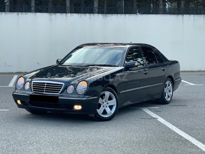 Mercedes E 240