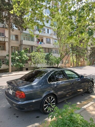 BMW 528 1997, 315,000 km - 2.8 l - Bakı