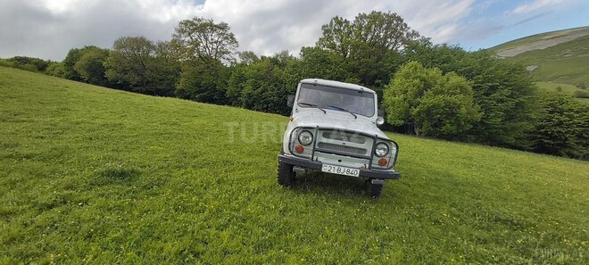 UAZ Hunter