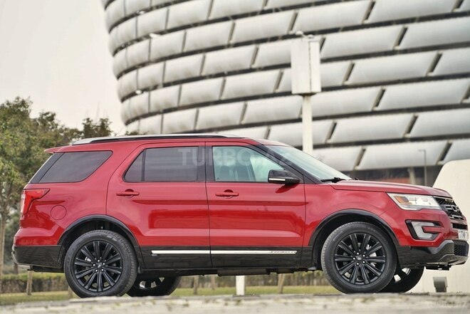 Ford Explorer