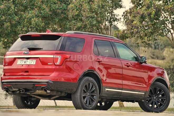 Ford Explorer