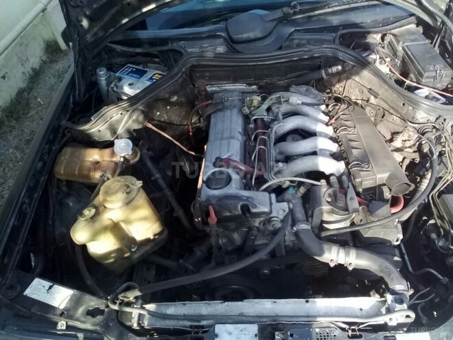 Mercedes E 250 1994, 374,000 km - 2.5 л - Sabirabad