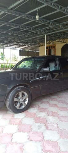 Mercedes E 250 1994, 374,000 km - 2.5 л - Sabirabad