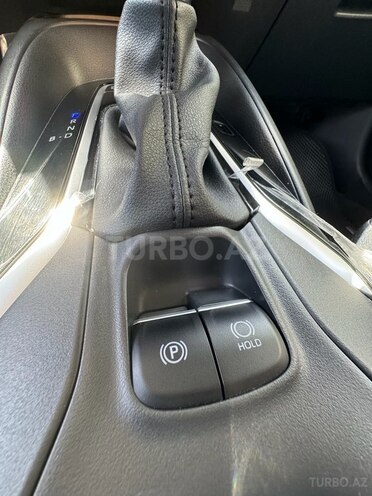 Toyota Corolla 2023, 7,400 km - 1.8 l - Bakı