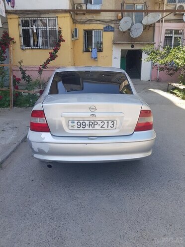 Opel Vectra 1996, 202,000 km - 1.6 l - Sumqayıt
