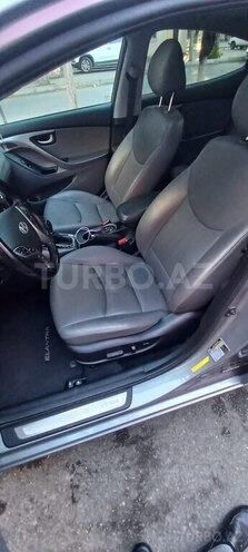 Hyundai Elantra 2015, 105,530 km - 1.8 l - Mingəçevir