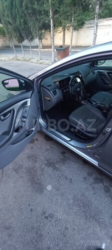 Hyundai Elantra 2015, 105,530 km - 1.8 l - Mingəçevir