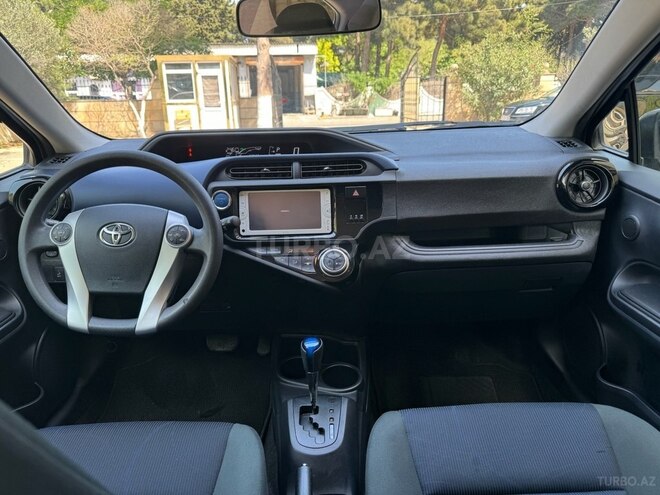 Toyota Prius C