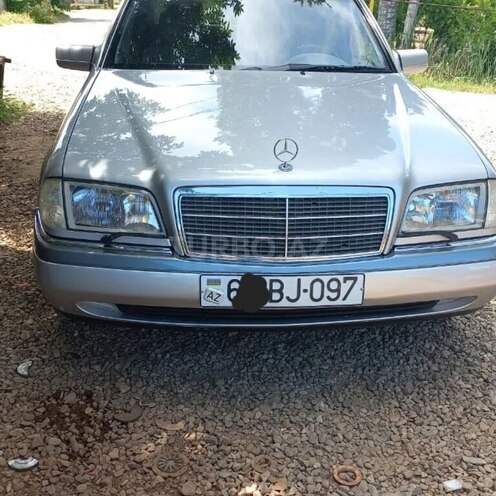 Mercedes C 230 1997, 421,749 km - 2.3 l - Yevlax
